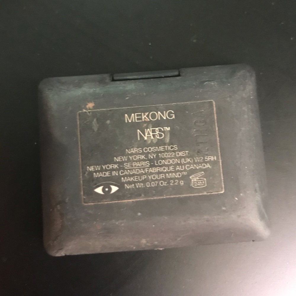 NARS eyeshadow in the shade Mekong - Picture 2 of 4